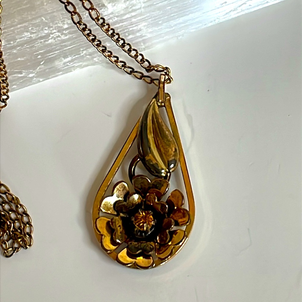 L.S.C.O. 1/20 12KGF 1920's Antique Floral Detail Topaz Rhinestone Necklace